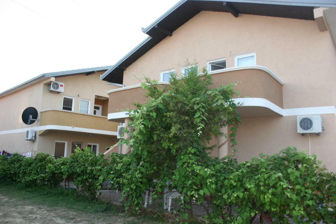 Apartments Emerald Ulcinj Exterior foto